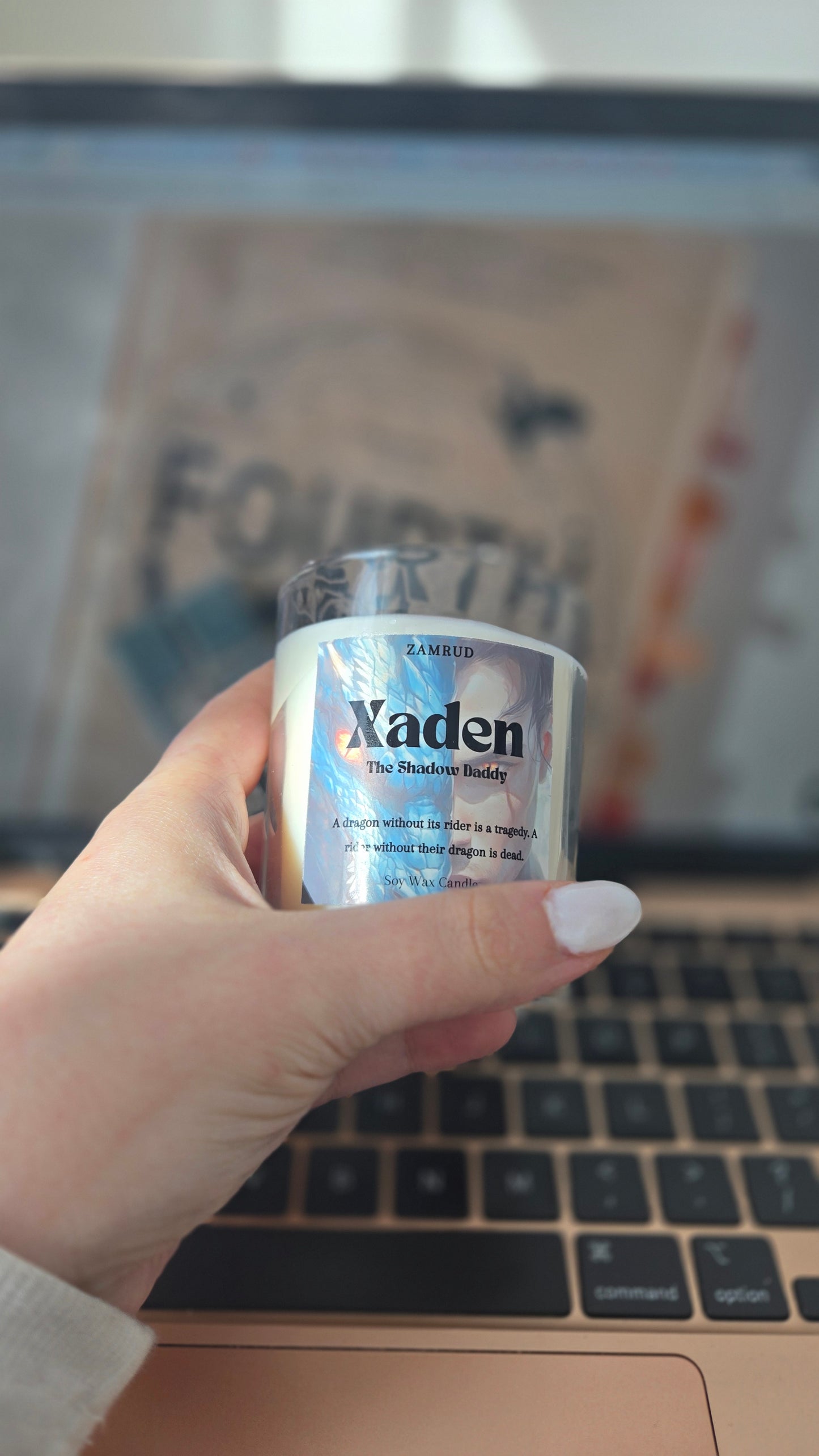 Xaden Candle